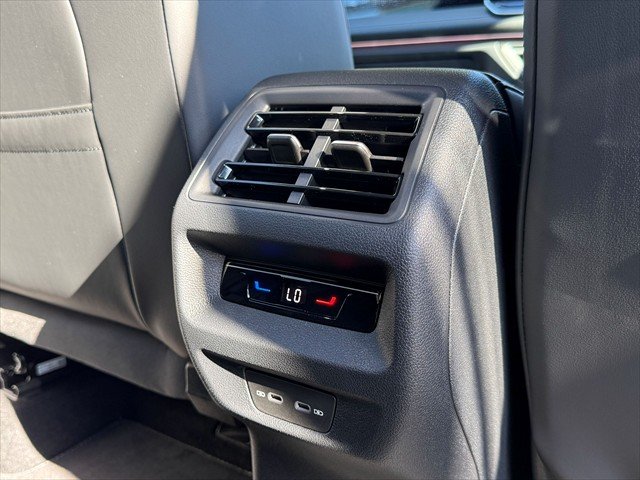 2025 Volkswagen TIGUAN R-LINE