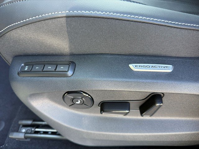 2025 Volkswagen TIGUAN R-LINE