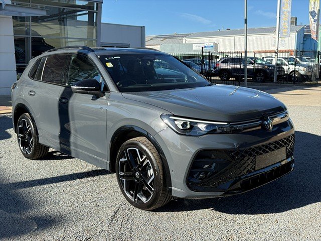 2025 Volkswagen TIGUAN R-LINE