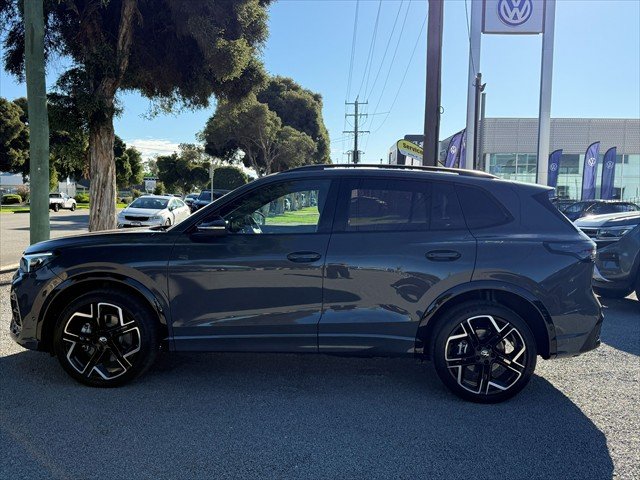 2025 Volkswagen TIGUAN R-LINE