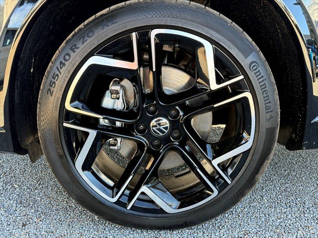 2025 Volkswagen TIGUAN R-LINE