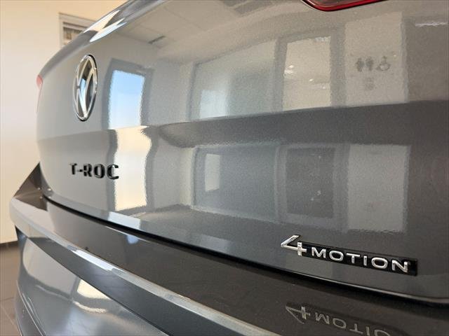 2025 Volkswagen T-ROC R-LINE