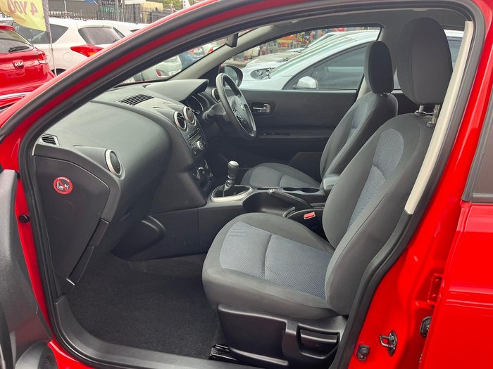 2012 Nissan Dualis ST