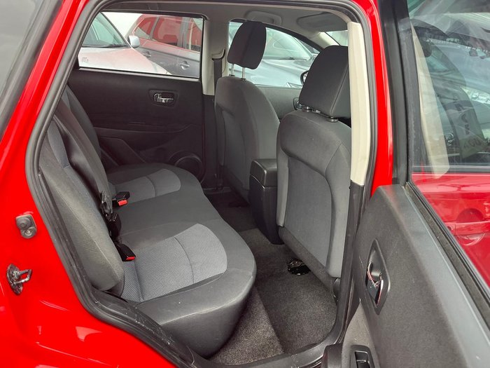 2012 Nissan Dualis ST
