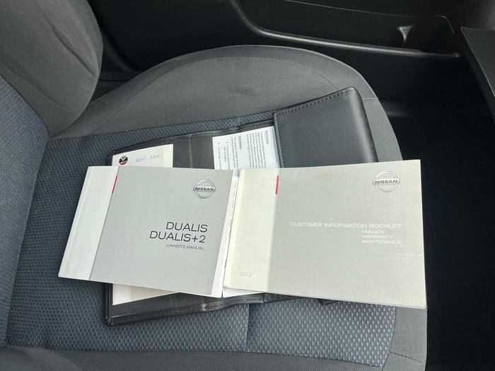2012 Nissan Dualis ST