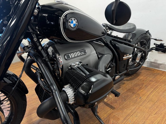 2021 BMW Motorrad R 18 BLACK STORM METALLIC 2