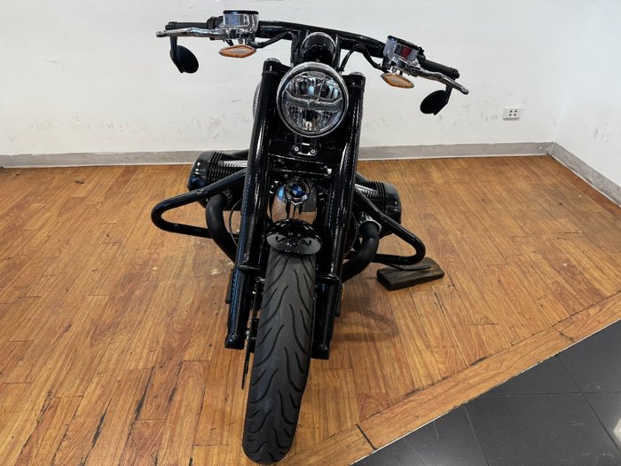 2021 BMW Motorrad R 18 BLACK STORM METALLIC 2