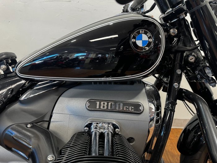 2021 BMW Motorrad R 18 BLACK STORM METALLIC 2