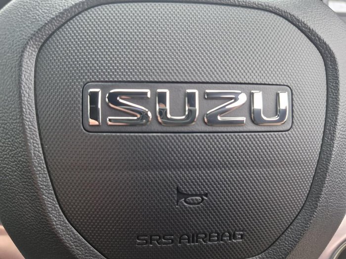 2025 Isuzu D-MAX LS-U