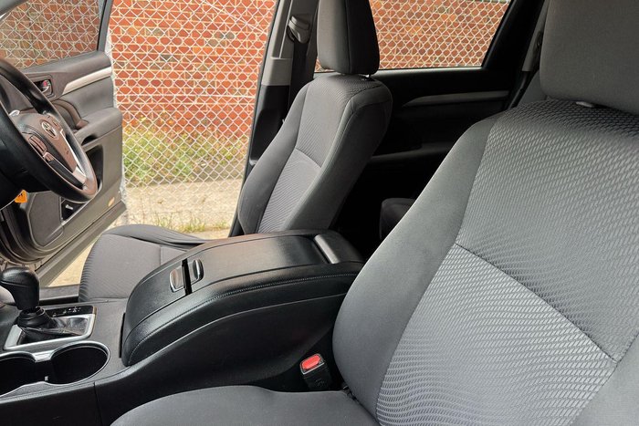 2018 Toyota Kluger GX GSU50R Predawn Grey