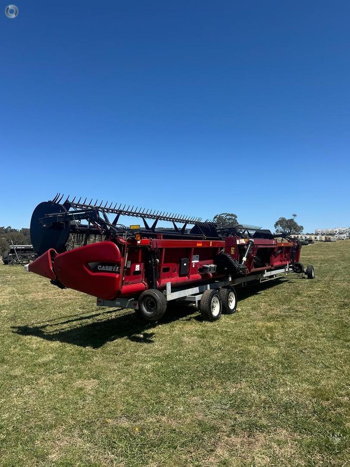 2014 CASE IH 3152 40Inch Draper Front + Trailer Red