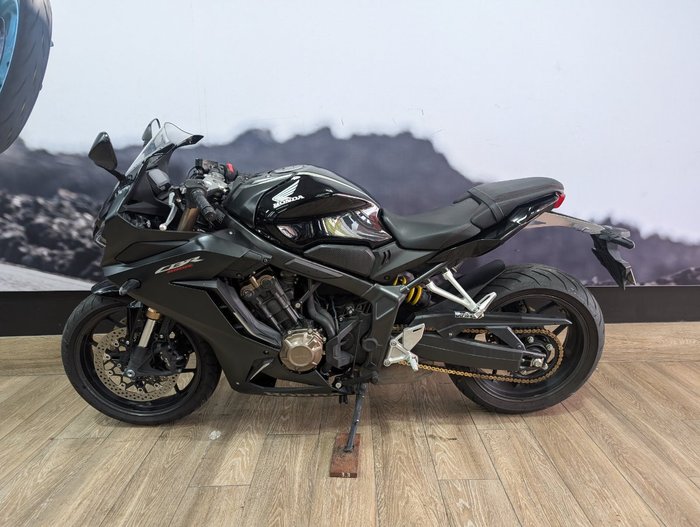 2021 Honda CBR650R Black