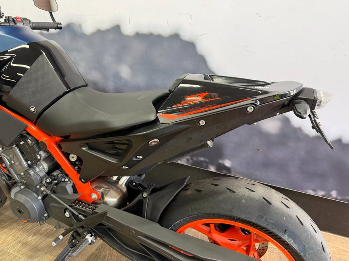 2023 Ktm 890 DUKE R BLUE