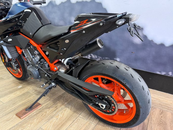 2023 Ktm 890 DUKE R BLUE