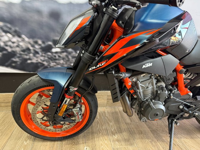 2023 Ktm 890 DUKE R BLUE