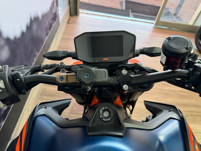 2023 Ktm 890 DUKE R BLUE