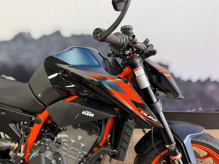 2023 Ktm 890 DUKE R BLUE