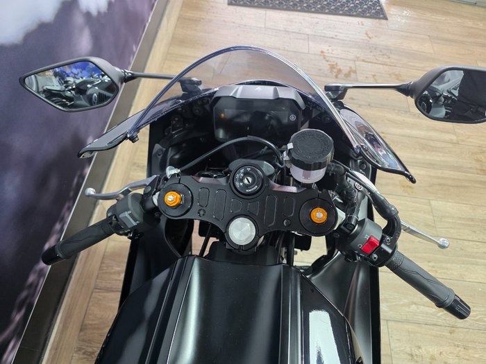 2023 Yamaha YZF-R7LA Black