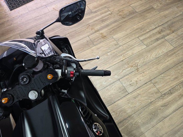 2023 Yamaha YZF-R7LA Black