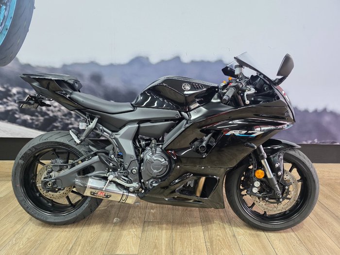 2023 Yamaha YZF-R7LA Black