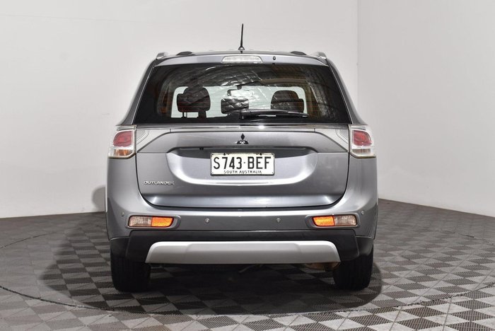 2014 Mitsubishi Outlander ES