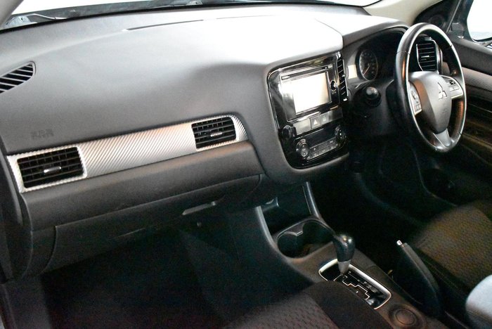 2014 Mitsubishi Outlander ES