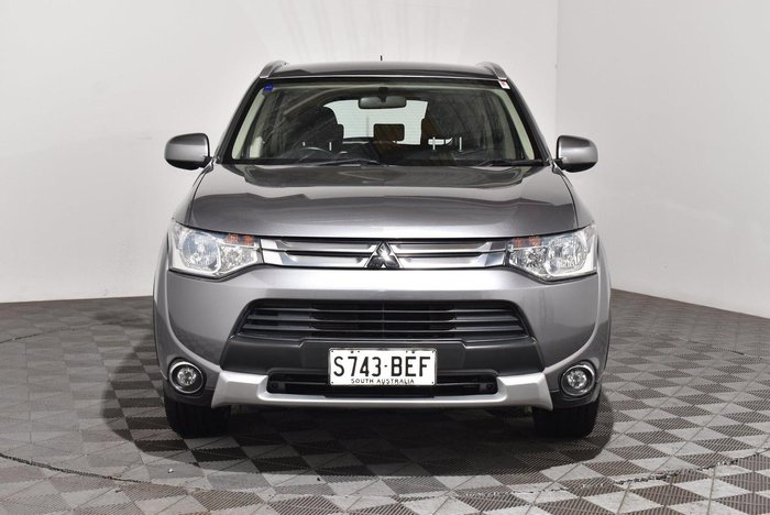 2014 Mitsubishi Outlander ES