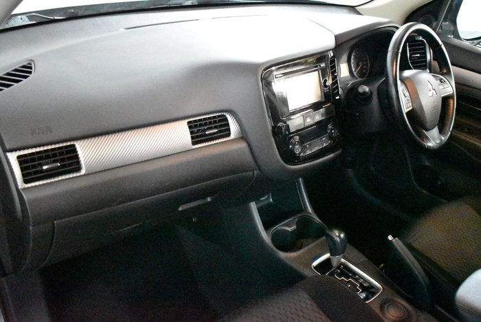2014 Mitsubishi Outlander ES