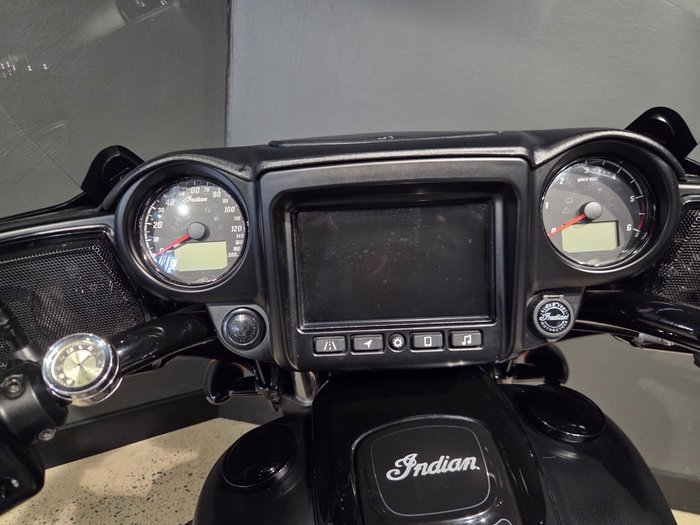 2021 Indian ROADMASTER DARK HORSE BLACK