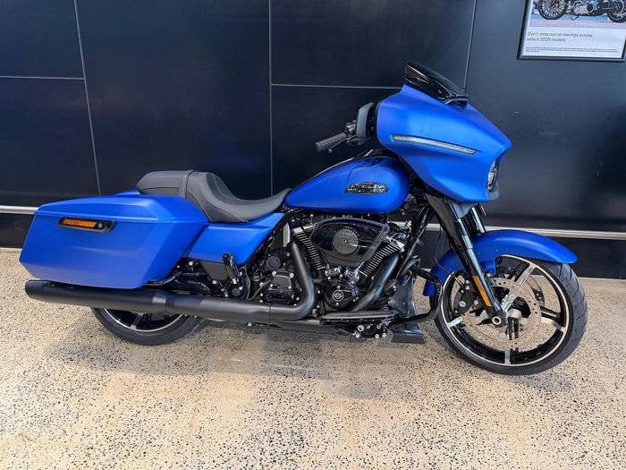 Harley-Davidson Street Glide 117 (FLHX) Touring