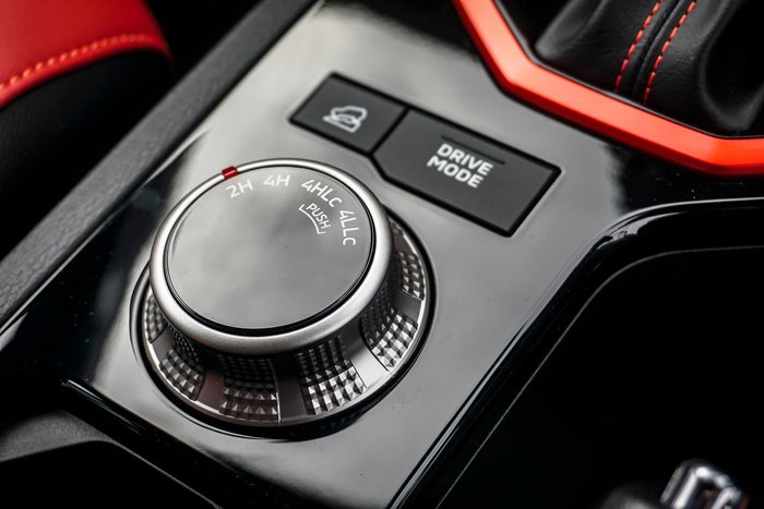 2025 Nissan Navara PRO-4X