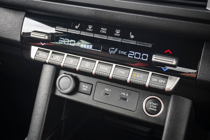 2025 Nissan Navara PRO-4X