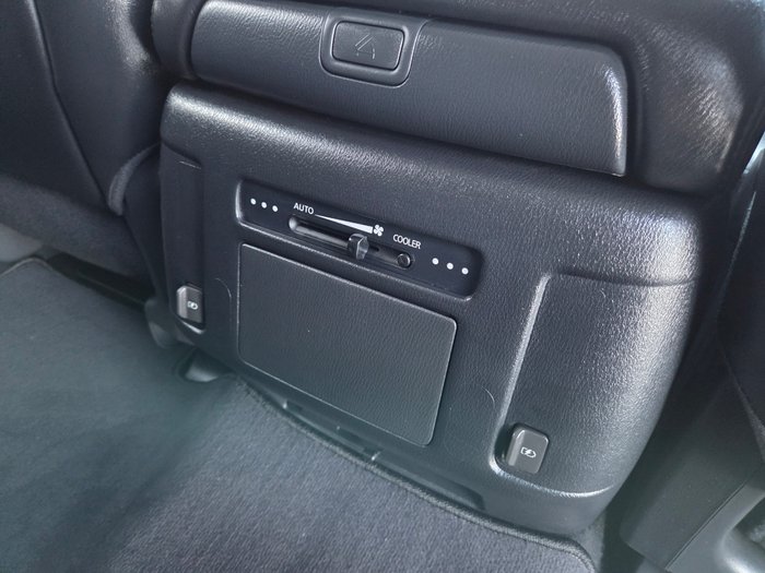 2024 Nissan Patrol Ti-L