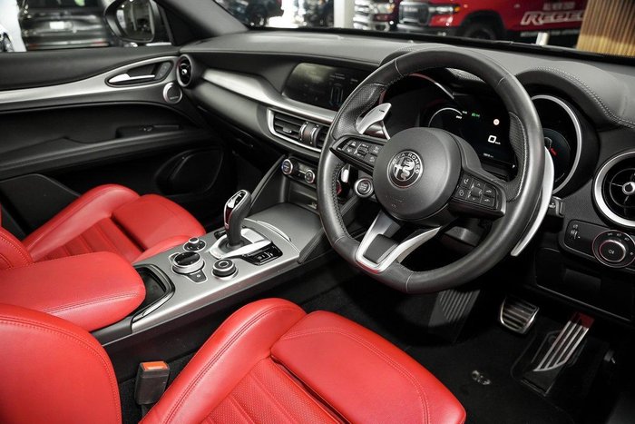 2023 Alfa Romeo Stelvio Veloce