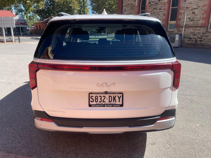 2024 Kia Carnival S