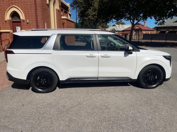 2024 Kia Carnival S