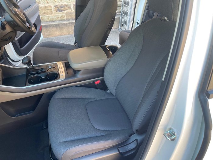 2024 Kia Carnival S