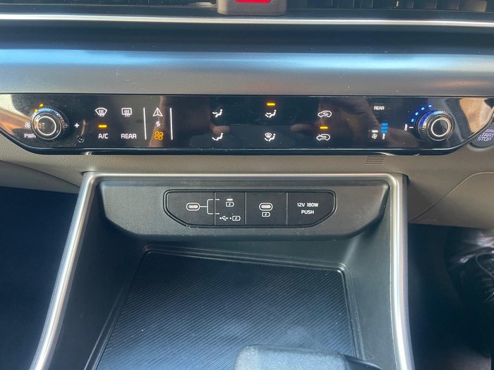 2024 Kia Carnival S