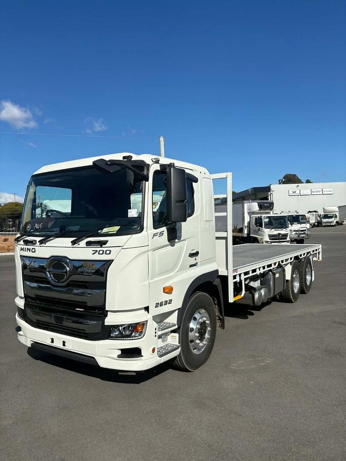 2025 Hino 700 Series White