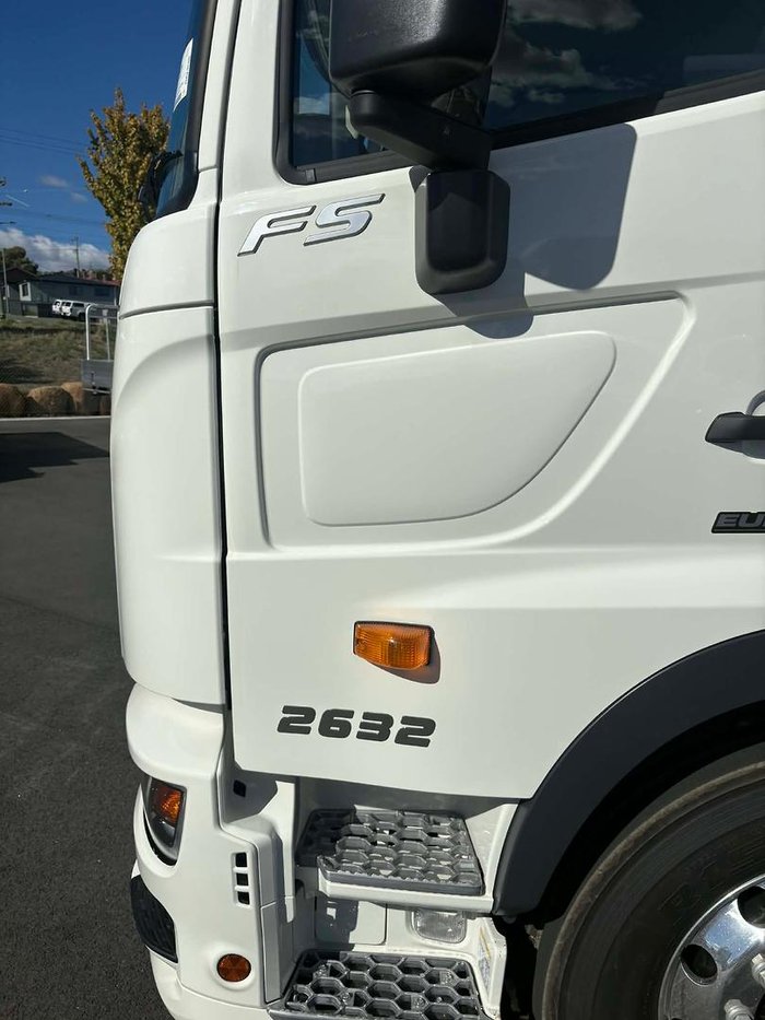 2025 Hino 700 Series White