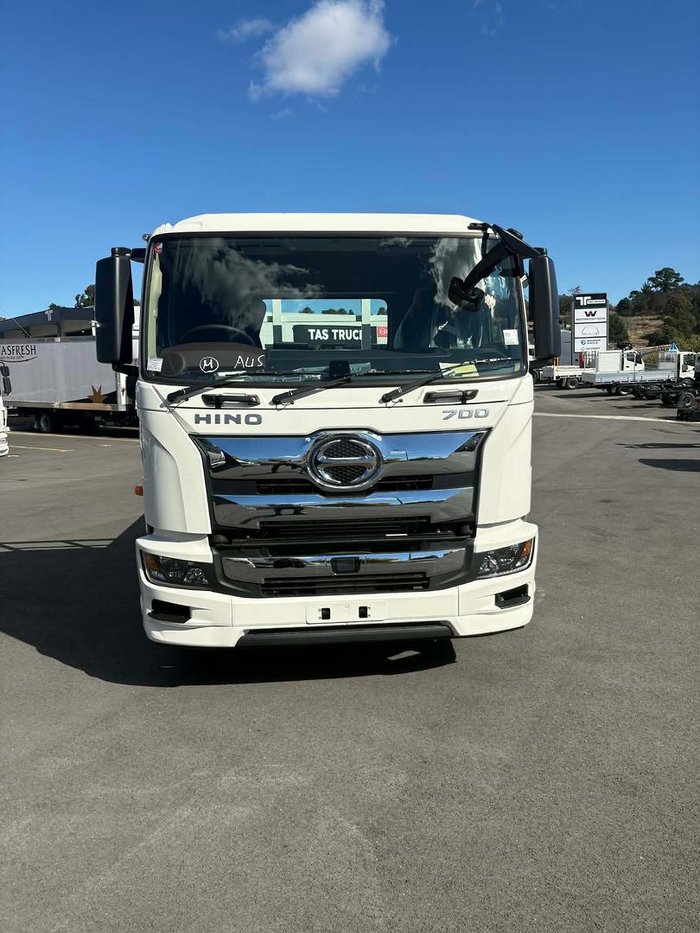 2025 Hino 700 Series White