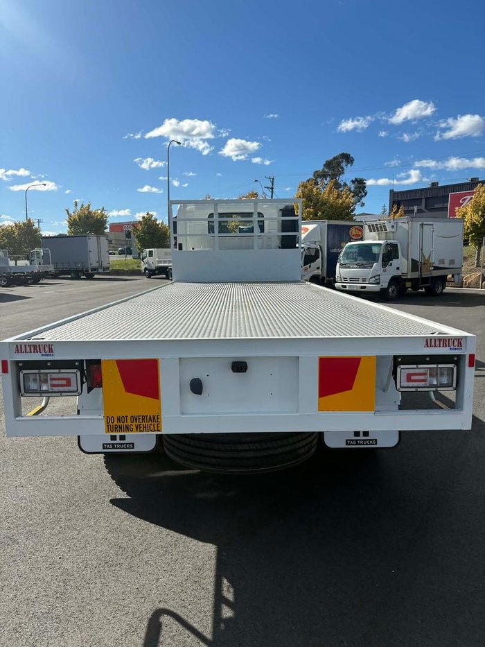 2025 Hino 700 Series White