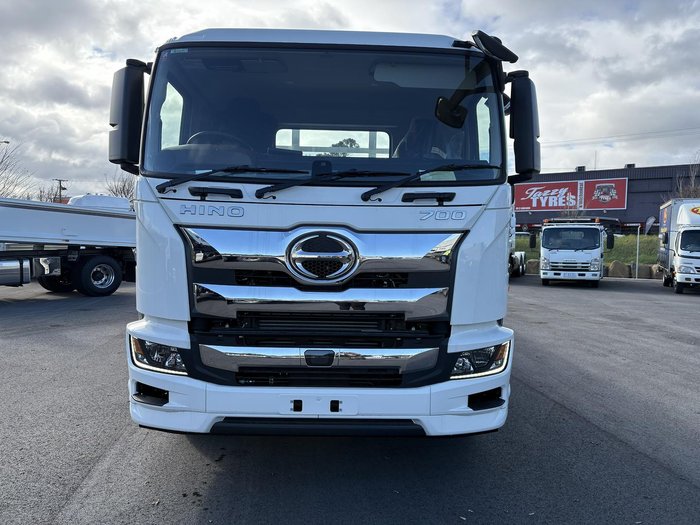 2025 Hino 700 Series
