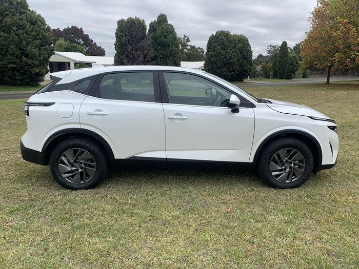 2025 Nissan QASHQAI ST J12 MY25 Pearl White
