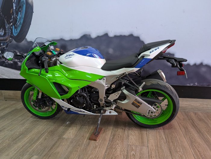2024 Kawasaki 2024 Kawasaki 636CC NINJA ZX-6R 40th ANNIVERSARY EDITION GREEN
