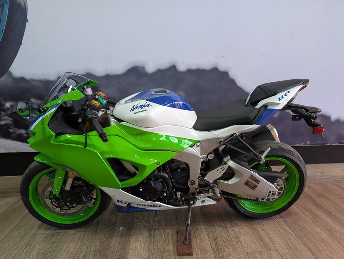 2024 Kawasaki 2024 Kawasaki 636CC NINJA ZX-6R 40th ANNIVERSARY EDITION GREEN
