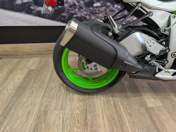 2024 Kawasaki 2024 Kawasaki 636CC NINJA ZX-6R 40th ANNIVERSARY EDITION GREEN