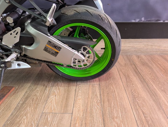 2024 Kawasaki 2024 Kawasaki 636CC NINJA ZX-6R 40th ANNIVERSARY EDITION GREEN