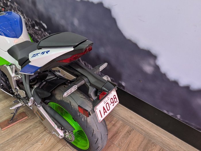 2024 Kawasaki 2024 Kawasaki 636CC NINJA ZX-6R 40th ANNIVERSARY EDITION GREEN