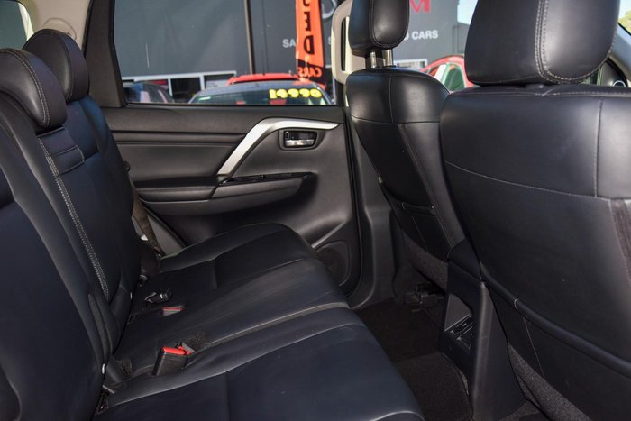 2022 Mitsubishi Pajero Sport Exceed